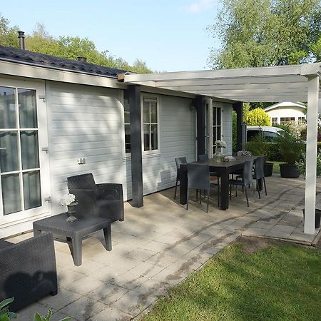 Vechtdalchalet De Berk, 5 Sterrenpark Capfun Stoetenslagh Rheezerveen Bagian luar foto