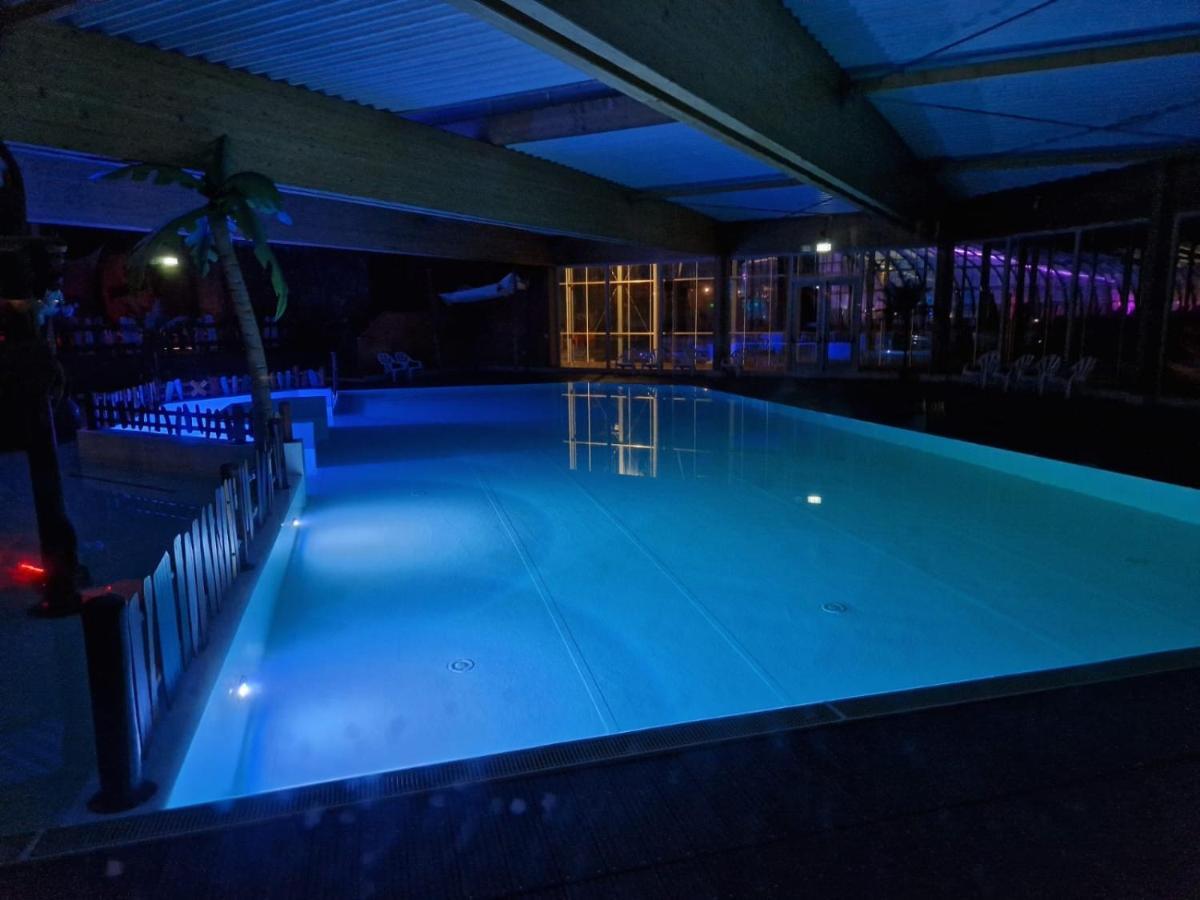 Vechtdalchalet De Berk, 5 Sterrenpark Capfun Stoetenslagh Rheezerveen Bagian luar foto