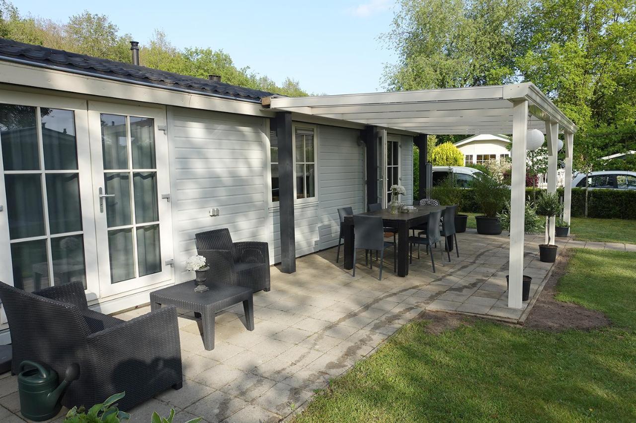 Vechtdalchalet De Berk, 5 Sterrenpark Capfun Stoetenslagh Rheezerveen Bagian luar foto