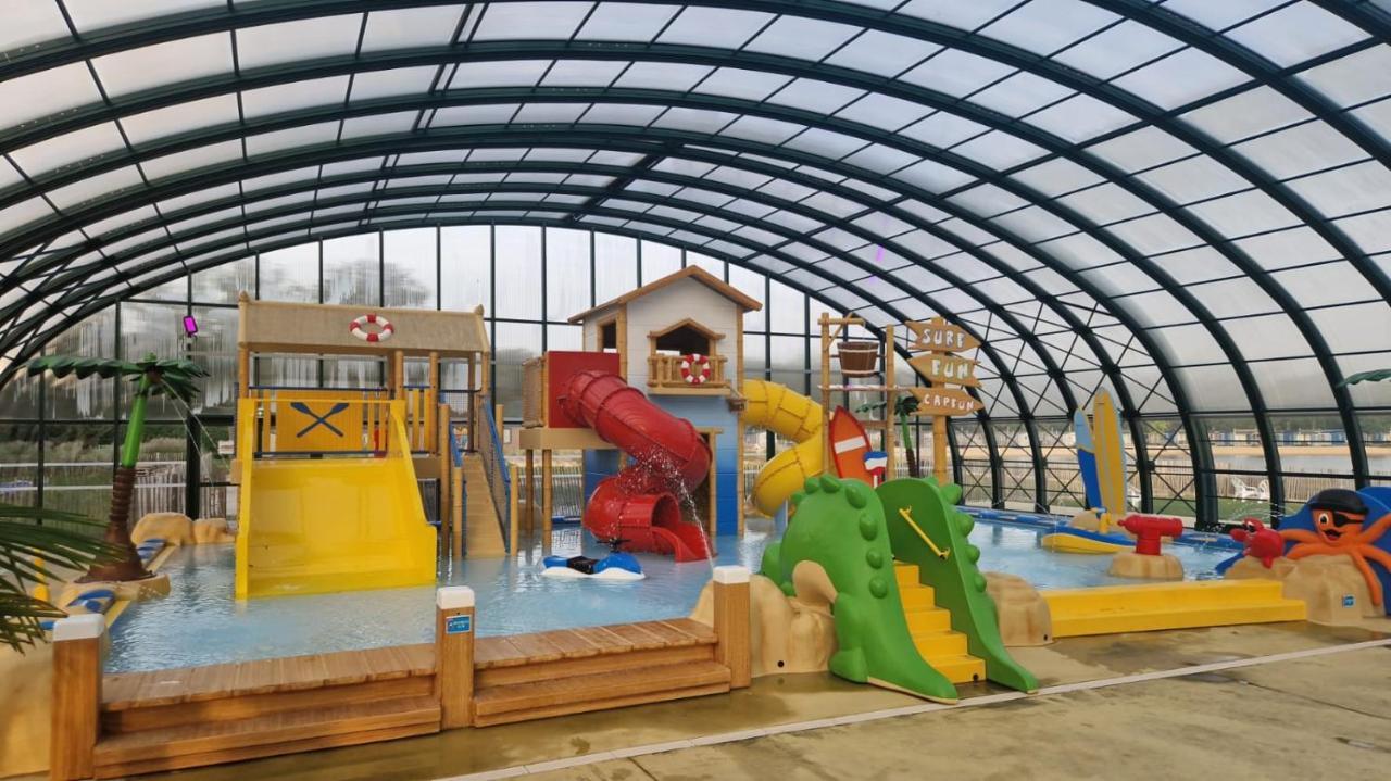 Vechtdalchalet De Berk, 5 Sterrenpark Capfun Stoetenslagh Rheezerveen Bagian luar foto
