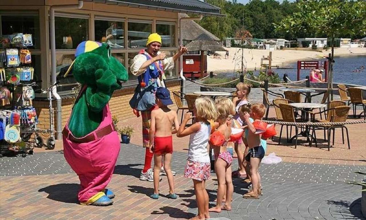 Vechtdalchalet De Berk, 5 Sterrenpark Capfun Stoetenslagh Rheezerveen Bagian luar foto